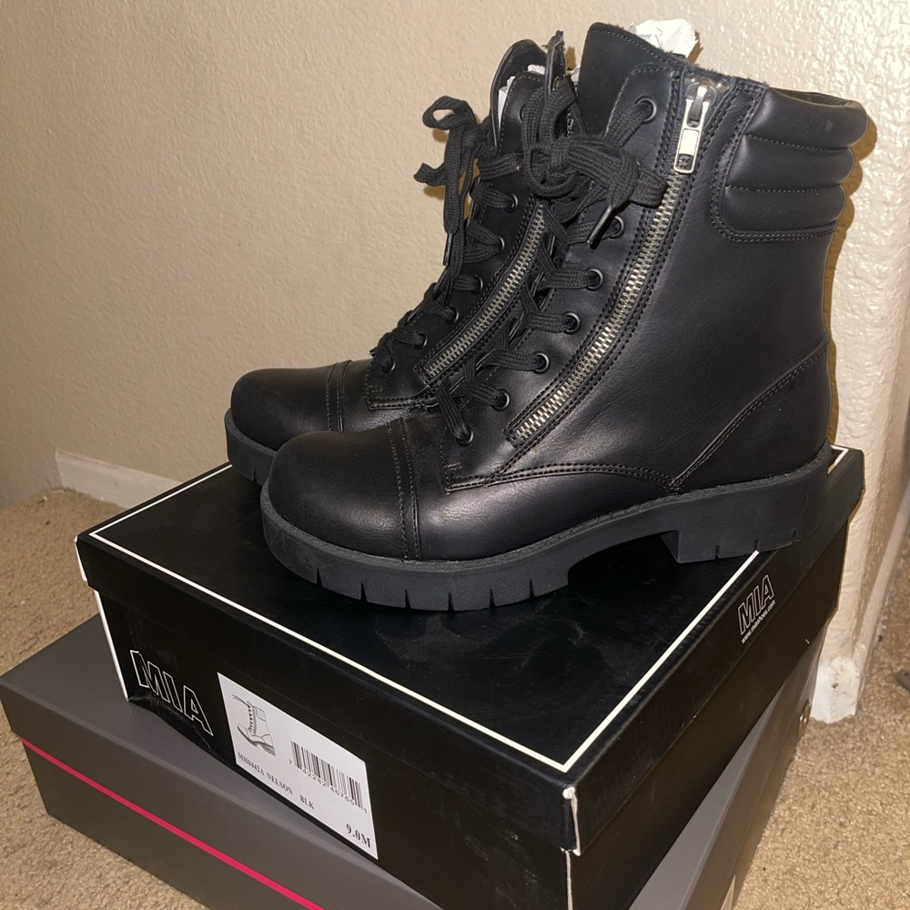 MIA Combat Boots
